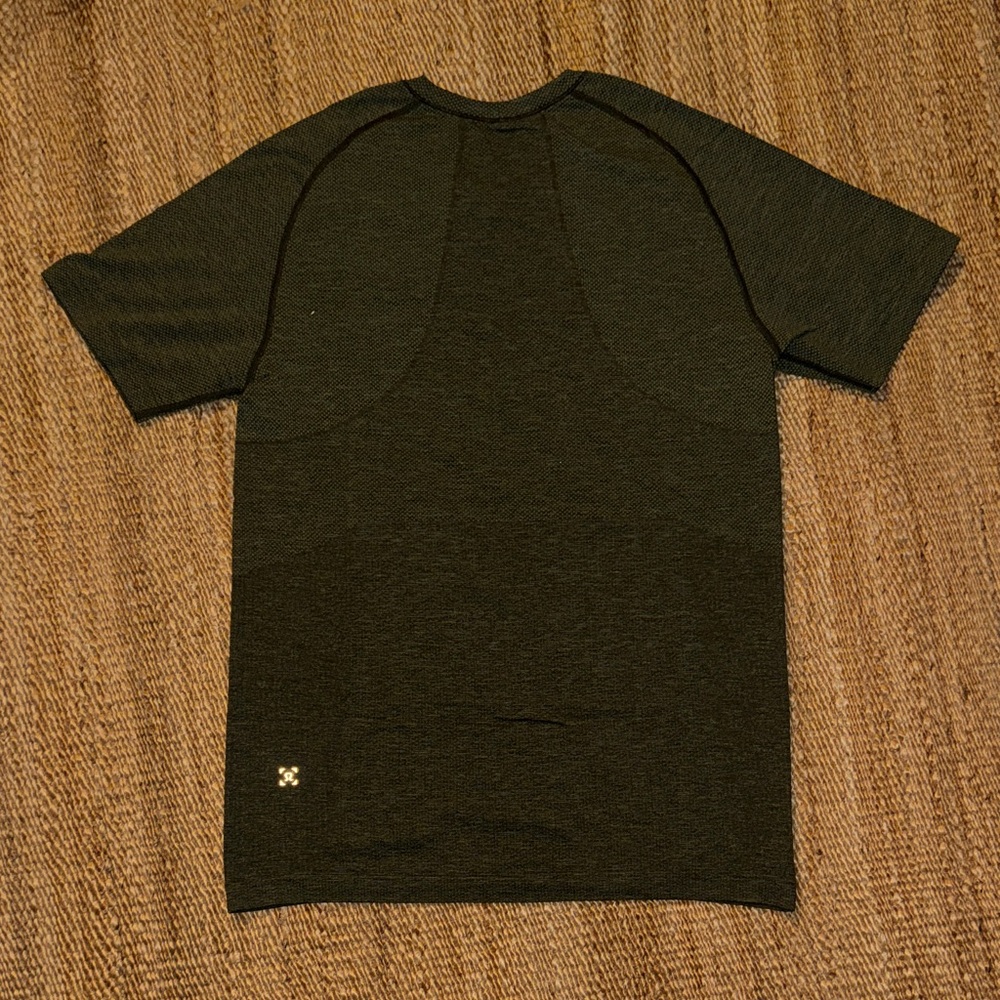 lululemon athletica Dark Green Short Sleeve Tee - Picture 3 of 4